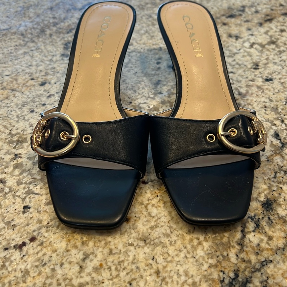 Size 7 Black NWOT Coach slides